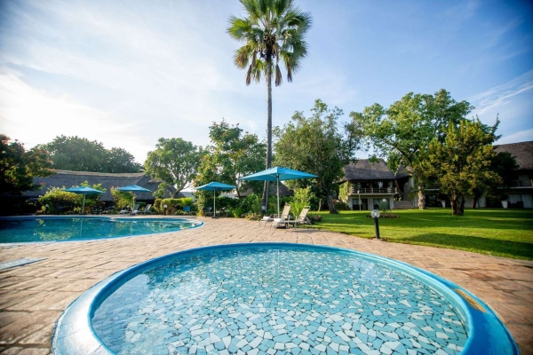 Hotel AZAMBEZI RIVER LODGE (Victoria Falls)